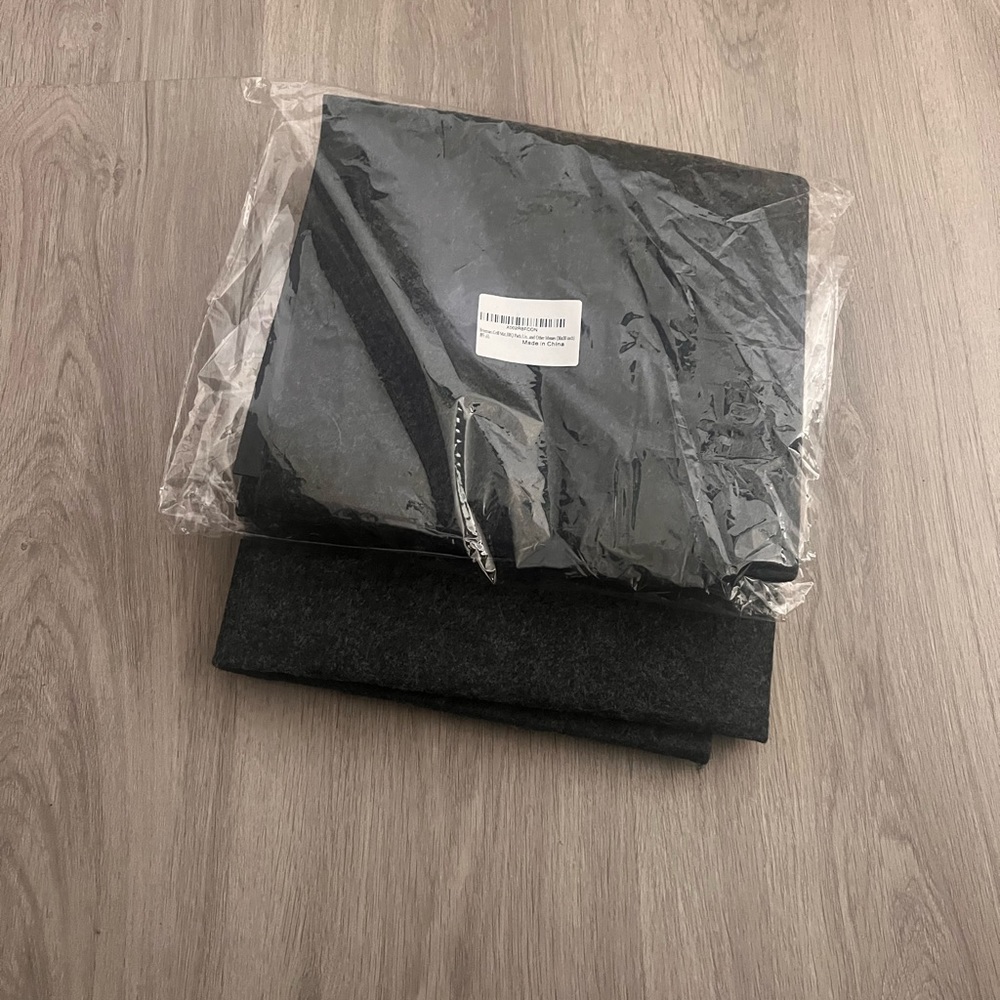 2 brand new grilling mats.